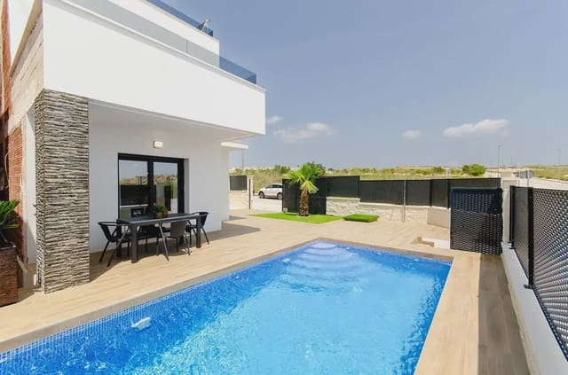 Chalet de 3 habitaciones en Desamparados - Hurchillo - Torremendo, Orihuela en venta con piscina garaje - 395.000 € (Ref: 9830686)