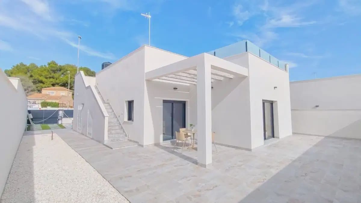 3 soverom Villa til salgs i Pilar de la Horadada med svømmebasseng - € 422 500 (Ref: 9830687)