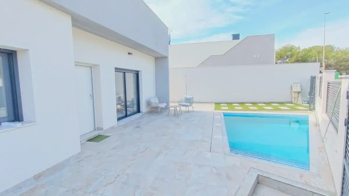 3 soverom Villa til salgs i Pilar de la Horadada med svømmebasseng - € 422 500 (Ref: 9830687)