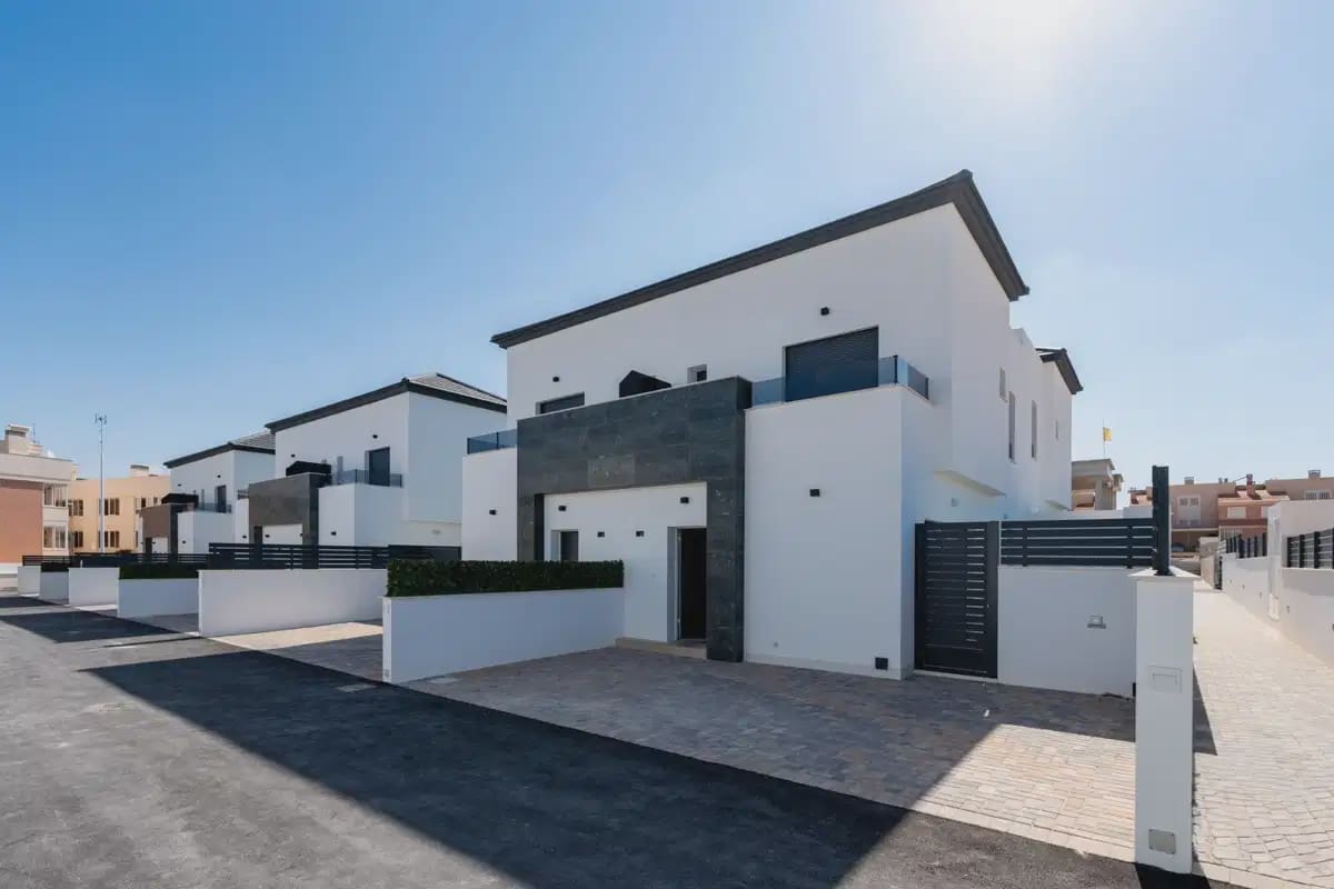 3 bedroom Terraced Villa for sale in Gran Alacant - € 410,000 (Ref: 9830692)
