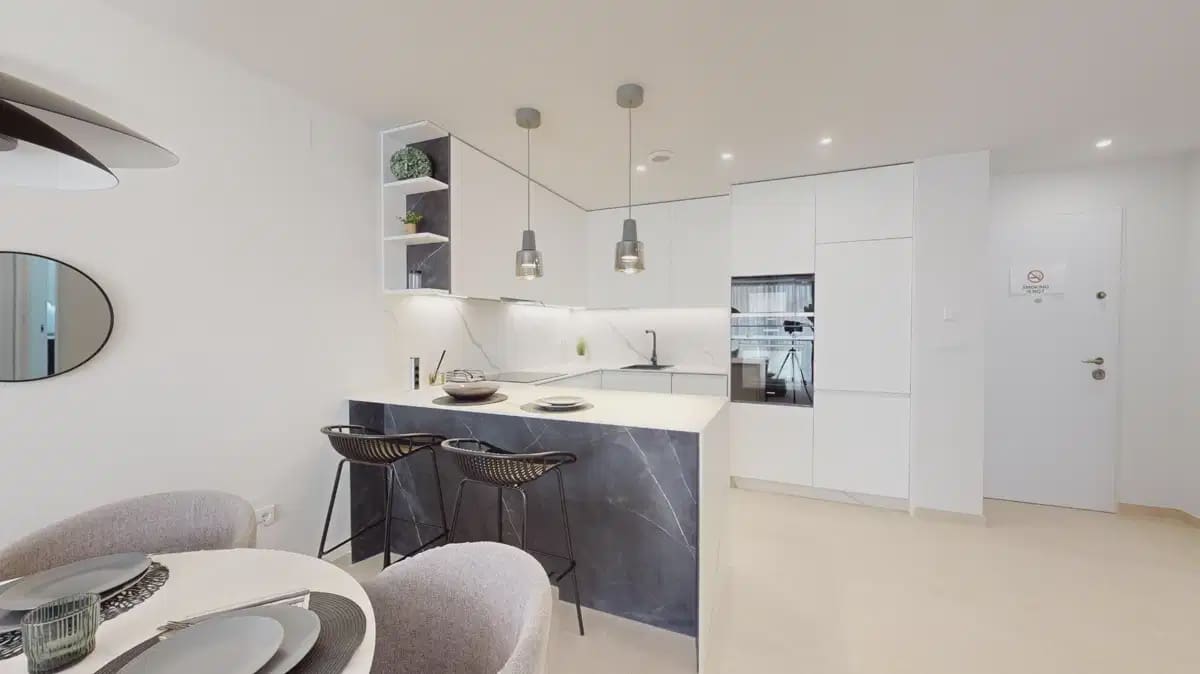 2 soveværelse Lejlighed til salg i Orihuela Costa med swimmingpool garage - € 399.000 (Ref: 9830709)