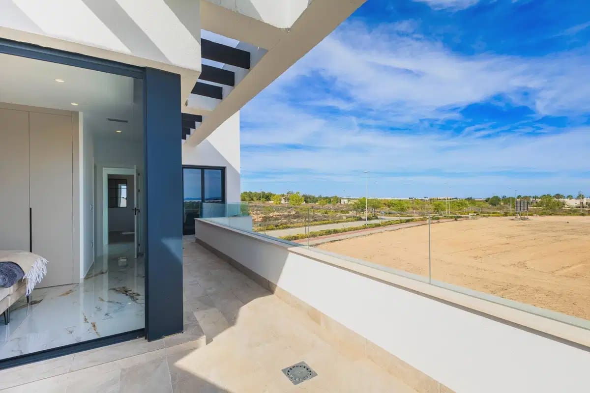 3 bedroom Villa for sale in Pilar de la Horadada with pool garage - € 399,000 (Ref: 9830710)