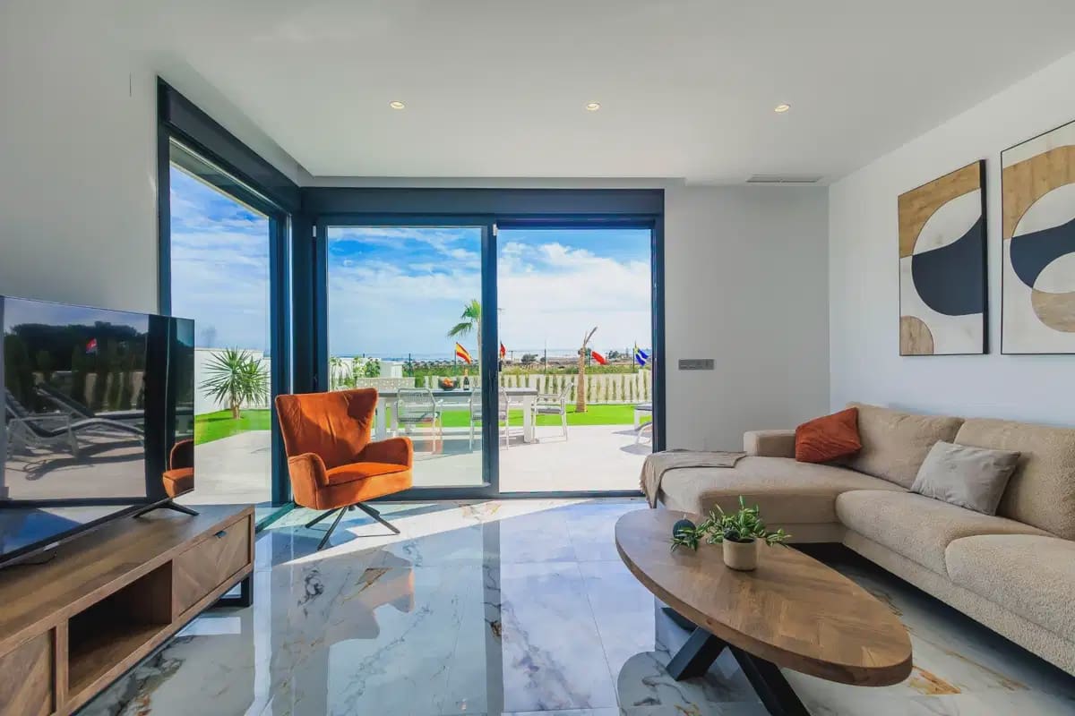 3 bedroom Villa for sale in Pilar de la Horadada with pool garage - € 399,000 (Ref: 9830710)