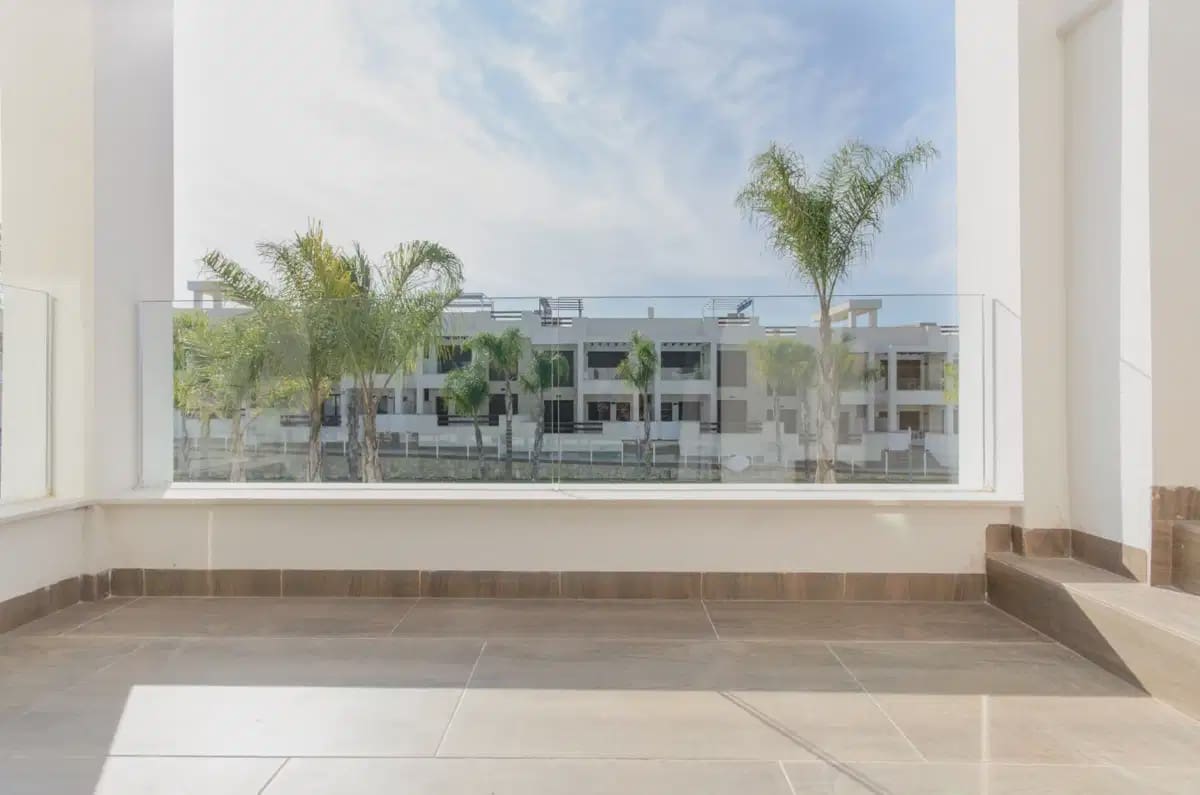 2 slaapkamer Bungalow te koop in Torrevieja met zwembad garage - € 315.000 (Ref: 9830713)