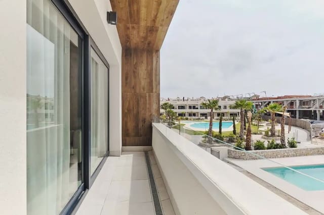 2 camera da letto Bungalow in vendita in La Veleta, Torrevieja con piscina - 380.000 € (Rif: 9830715)