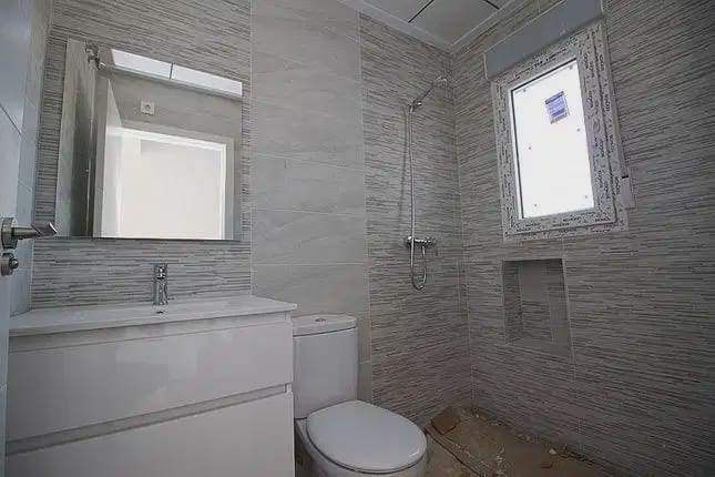 4 bedroom Villa for sale in Pinoso - € 375,000 (Ref: 9832015)