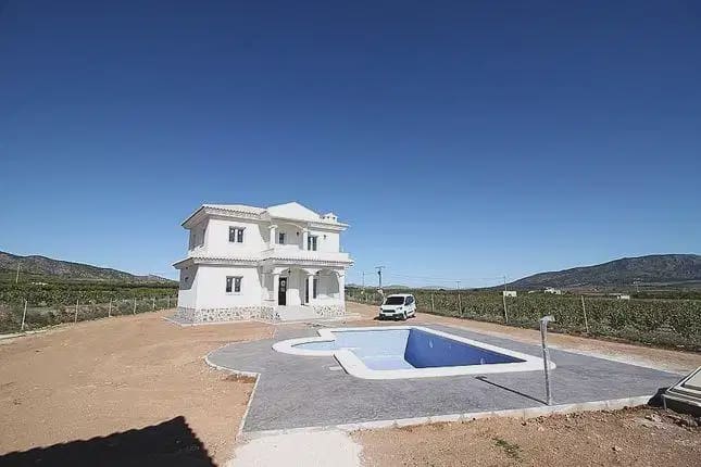 4 bedroom Villa for sale in Pinoso - € 375,000 (Ref: 9832015)