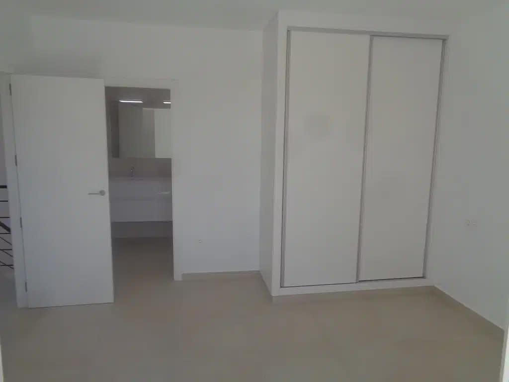 4 bedroom Villa for sale in Pinoso with pool - € 397,000 (Ref: 9832016)