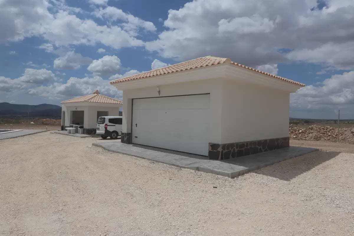 4 sypialnia Willa na sprzedaż w Pinoso z basenem - 423 000 € (Ref: 9832017)