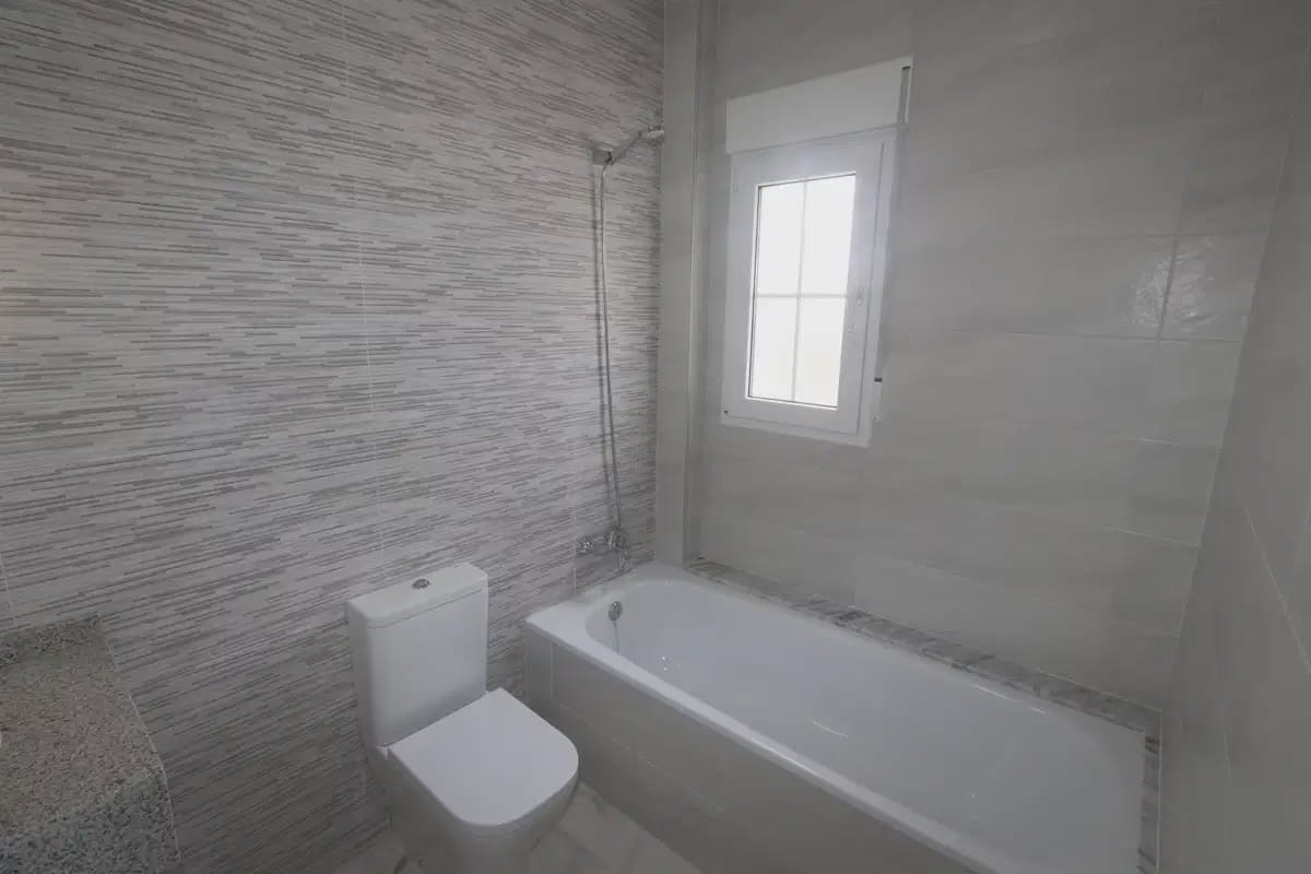 4 sypialnia Willa na sprzedaż w Pinoso z basenem - 423 000 € (Ref: 9832017)