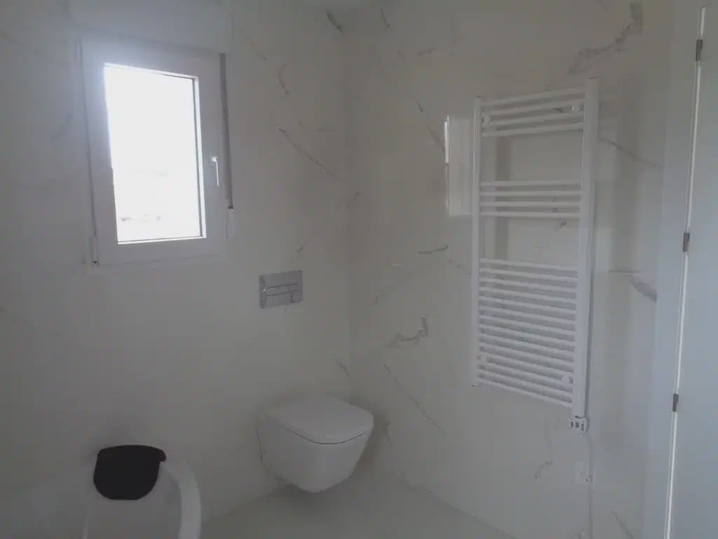 4 sypialnia Willa na sprzedaż w Pinoso z basenem - 423 000 € (Ref: 9832017)