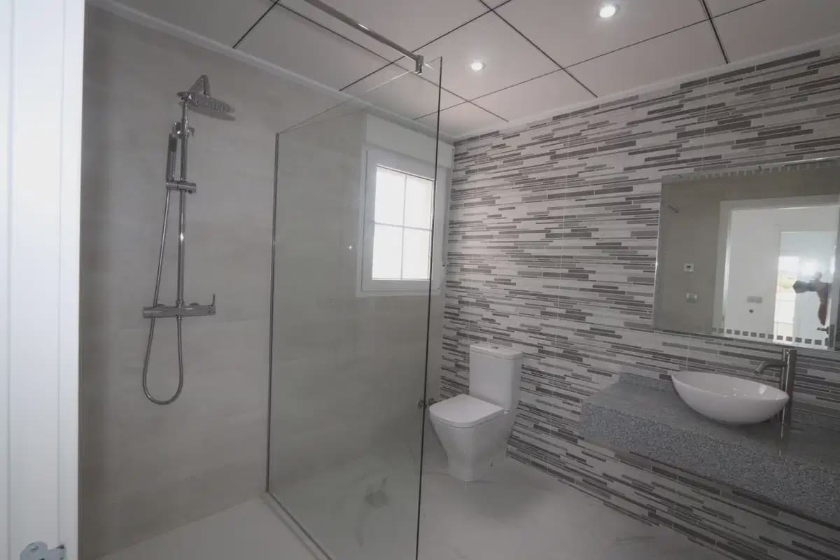 4 sypialnia Willa na sprzedaż w Pinoso z basenem - 423 000 € (Ref: 9832017)