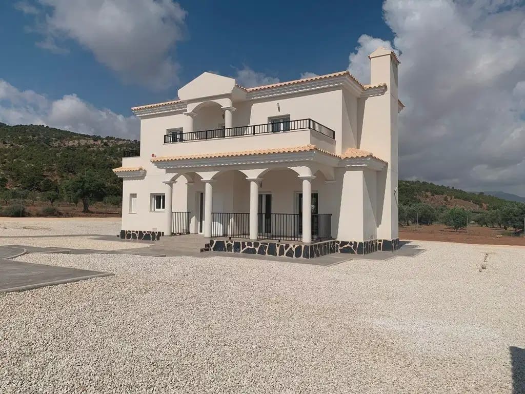 4 sypialnia Willa na sprzedaż w Pinoso z basenem - 423 000 € (Ref: 9832017)