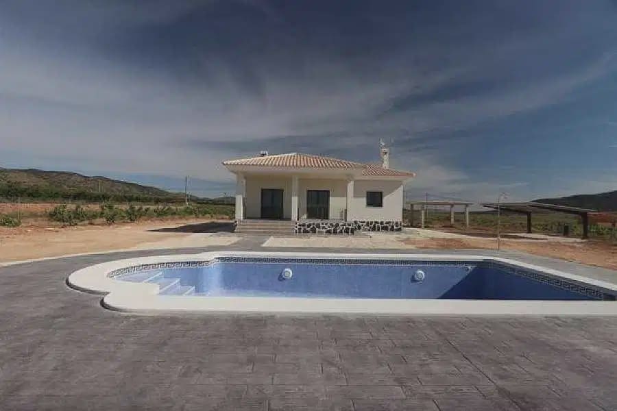 3 bedroom Villa for sale in Pinoso with pool - € 332,000 (Ref: 9832019)