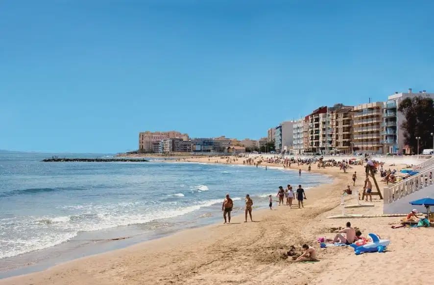 2 slaapkamer Appartement te koop in Torrevieja - € 319.000 (Ref: 9832022)