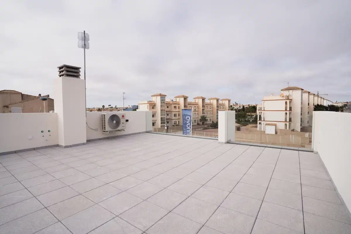 3 soveværelse Byhus til salg i Orihuela Costa - € 363.500 (Ref: 9832039)