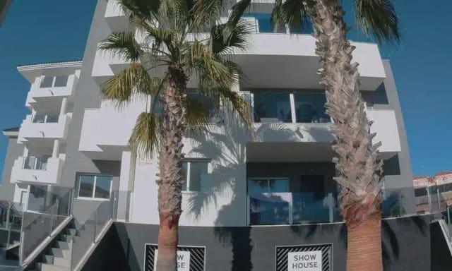 2 makuuhuone Kattohuoneisto myytävänä paikassa Blue Lagoon - 295 000 € (Ref: 9834070)