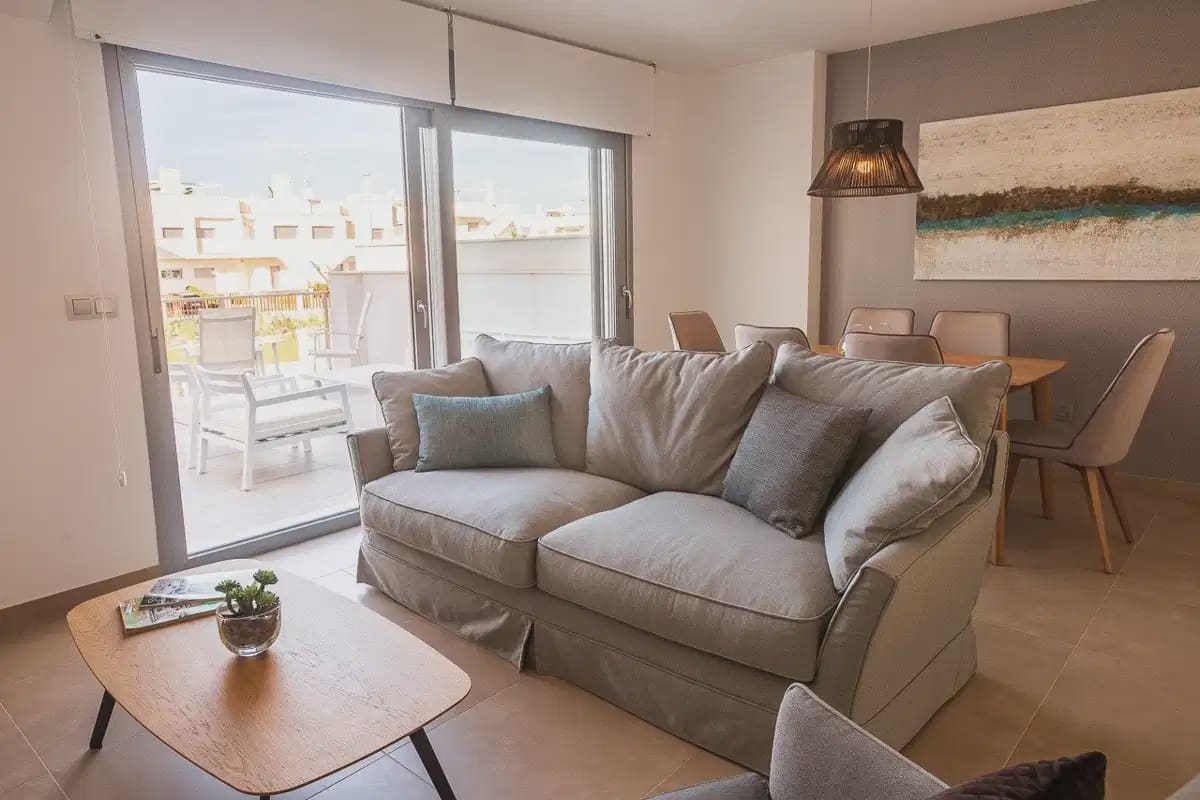 2 soveværelse Bungalow til salg i Orihuela med swimmingpool garage - € 299.900 (Ref: 9834091)