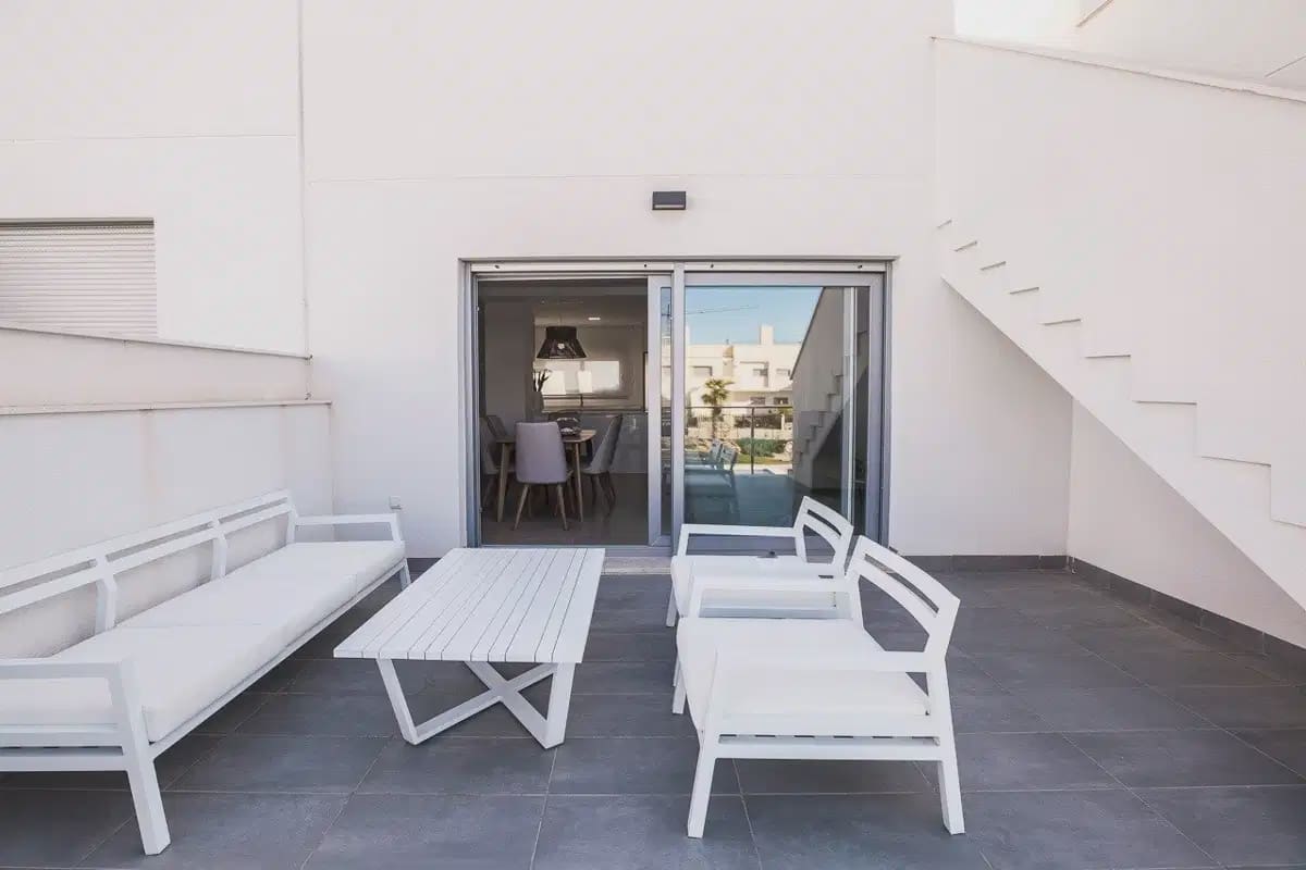 2 soveværelse Bungalow til salg i Orihuela med swimmingpool garage - € 299.900 (Ref: 9834091)