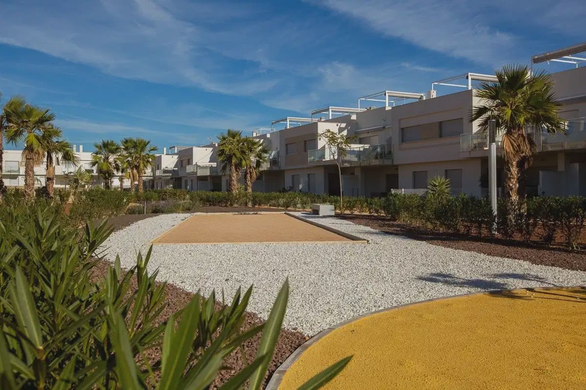 2 soveværelse Bungalow til salg i Orihuela med swimmingpool garage - € 299.900 (Ref: 9834091)