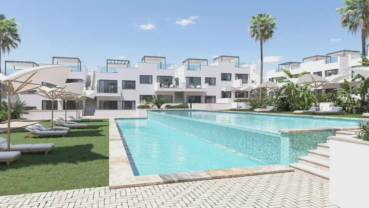 2 camera da letto Bungalow in vendita in Torrevieja con piscina - 299.900 € (Rif: 9834092)
