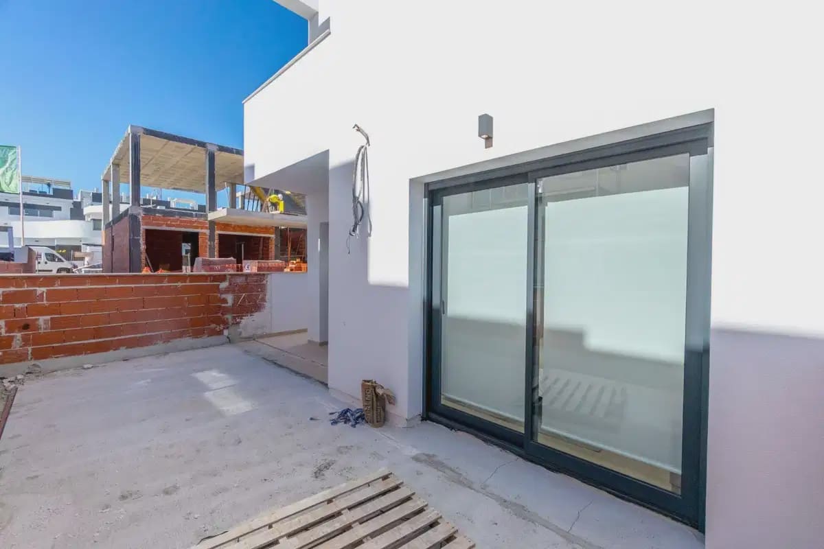 2 camera da letto Bungalow in vendita in Torrevieja con piscina - 299.900 € (Rif: 9834092)