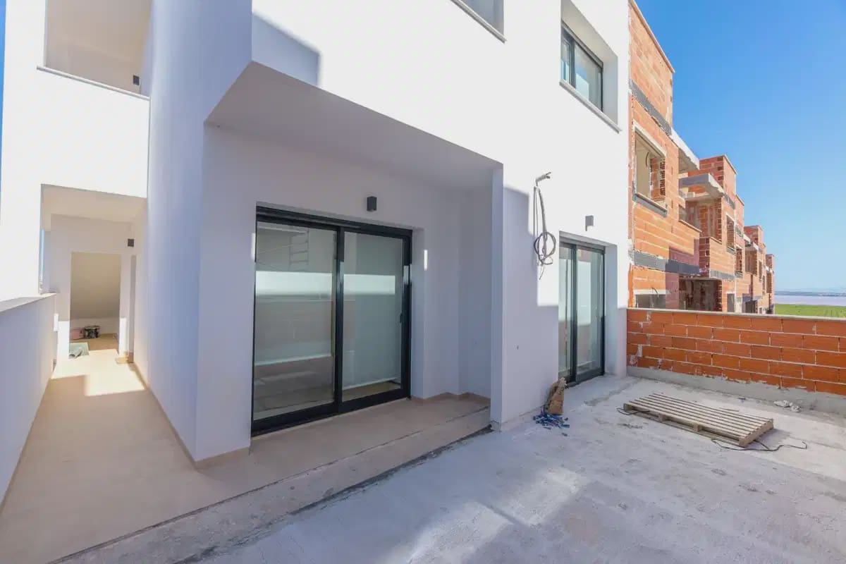 2 camera da letto Bungalow in vendita in Torrevieja con piscina - 299.900 € (Rif: 9834092)