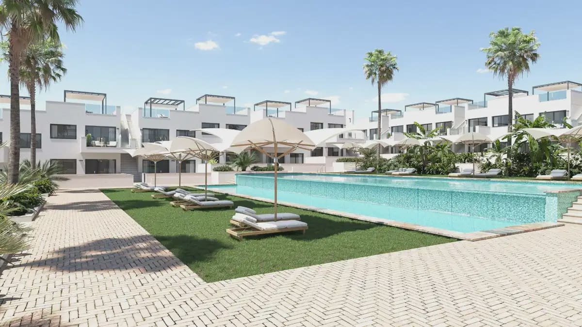 2 camera da letto Bungalow in vendita in Torrevieja con piscina - 299.900 € (Rif: 9834092)
