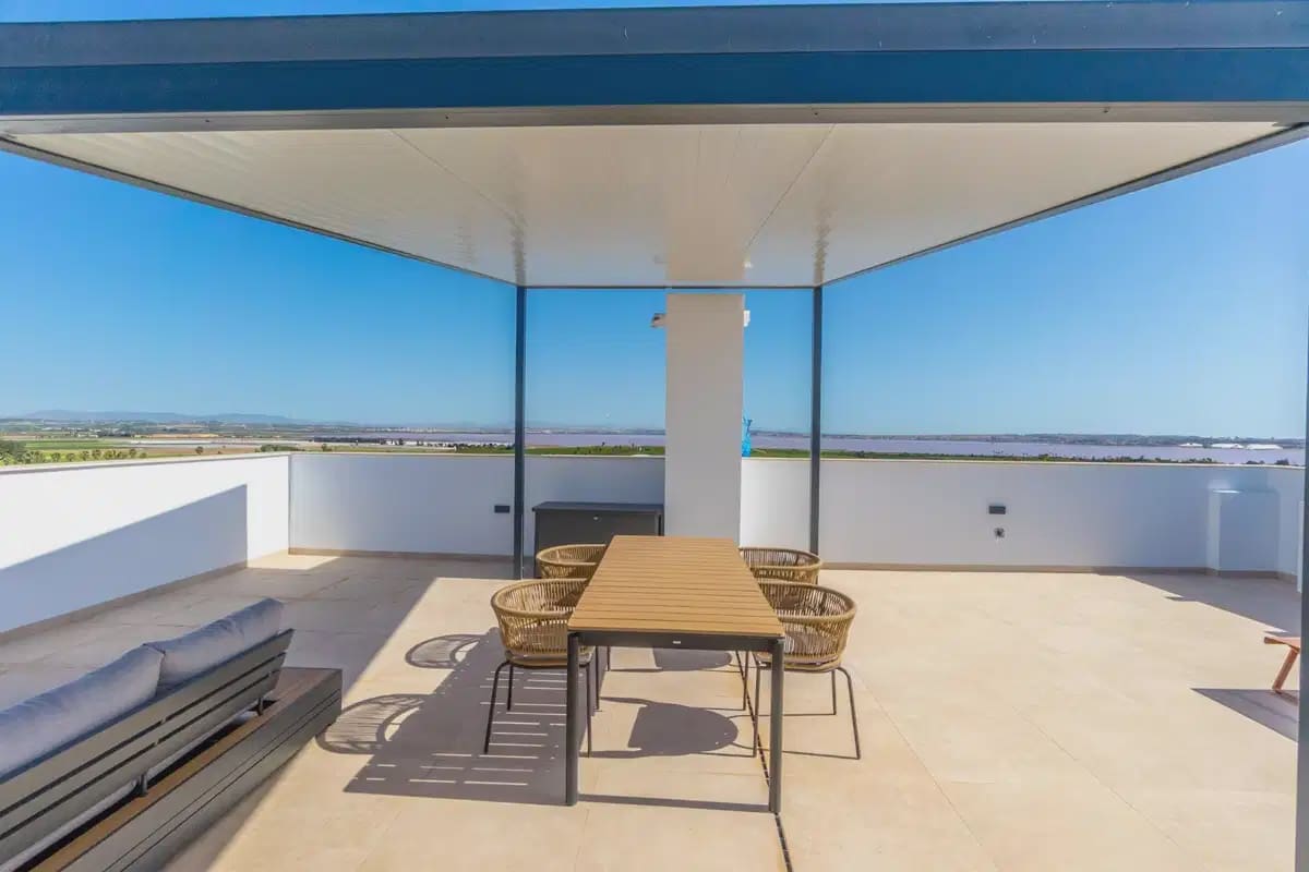 2 camera da letto Bungalow in vendita in Torrevieja con piscina - 299.900 € (Rif: 9834092)