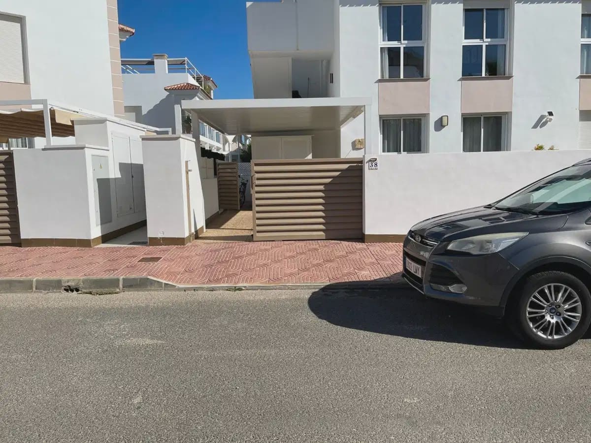 2 bedroom Apartment for sale in Ciudad Quesada - € 334,000 (Ref: 9841257)