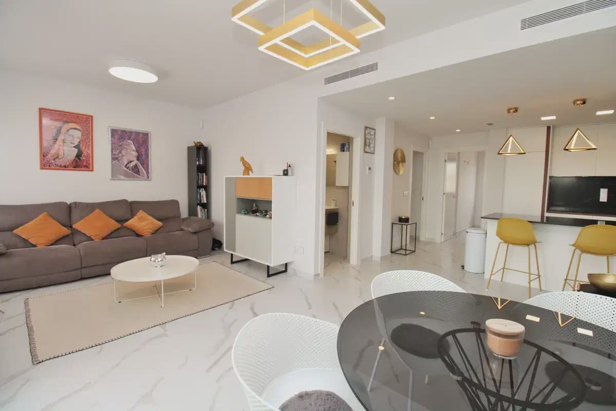 2 bedroom Apartment for sale in San Miguel de Salinas - € 329,900 (Ref: 9841265)