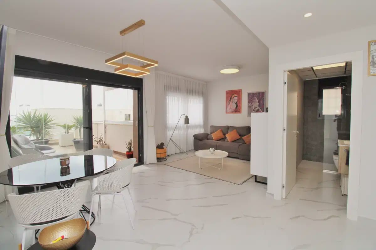 2 bedroom Apartment for sale in San Miguel de Salinas - € 329,900 (Ref: 9841265)