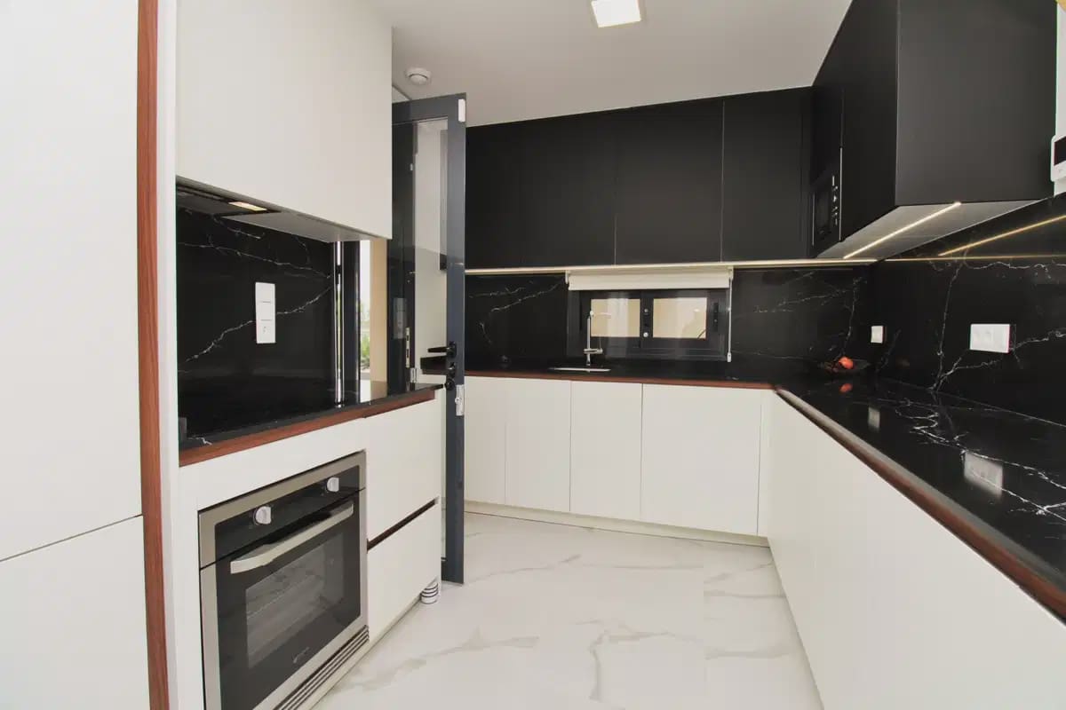 2 bedroom Apartment for sale in San Miguel de Salinas - € 329,900 (Ref: 9841265)