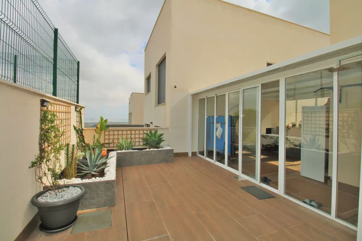 2 bedroom Apartment for sale in San Miguel de Salinas - € 329,900 (Ref: 9841265)