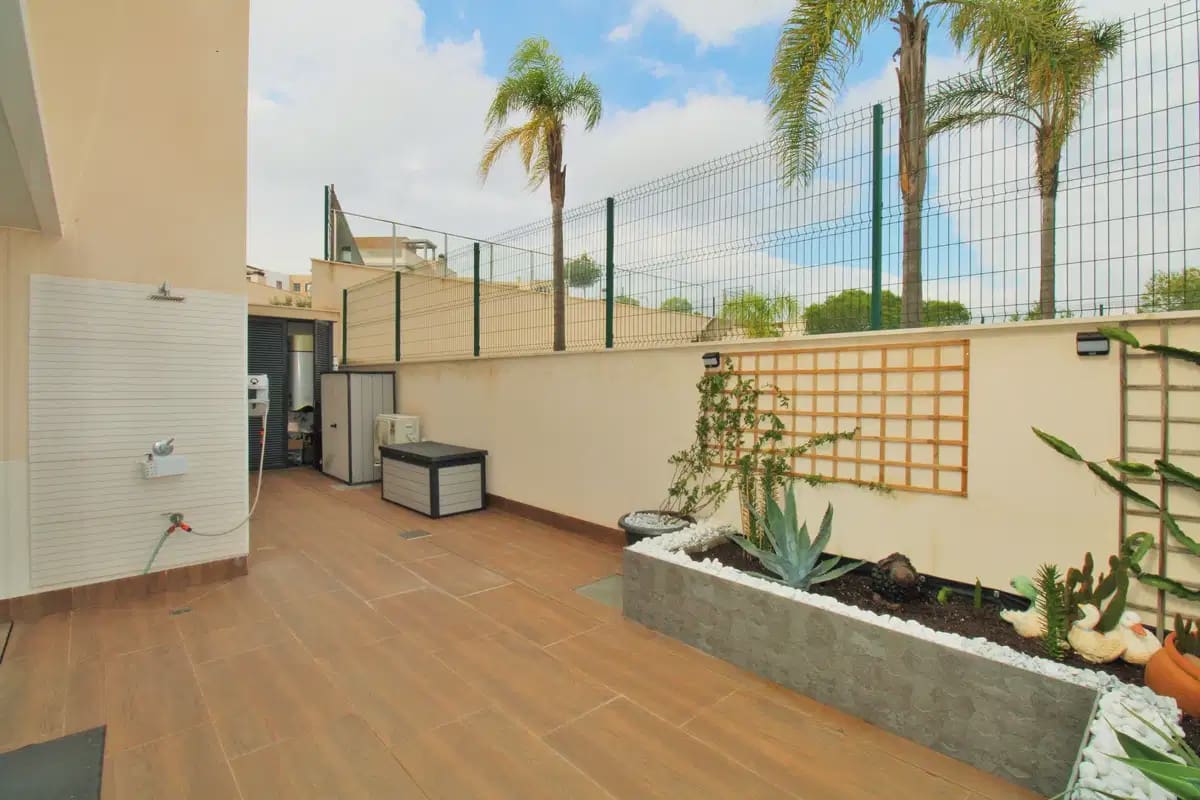 2 bedroom Apartment for sale in San Miguel de Salinas - € 329,900 (Ref: 9841265)