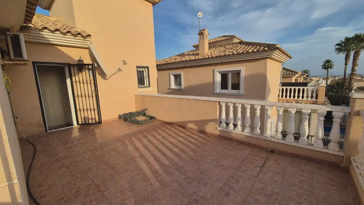 2 bedroom Villa for sale in Orihuela Costa - € 340,000 (Ref: 9841269)