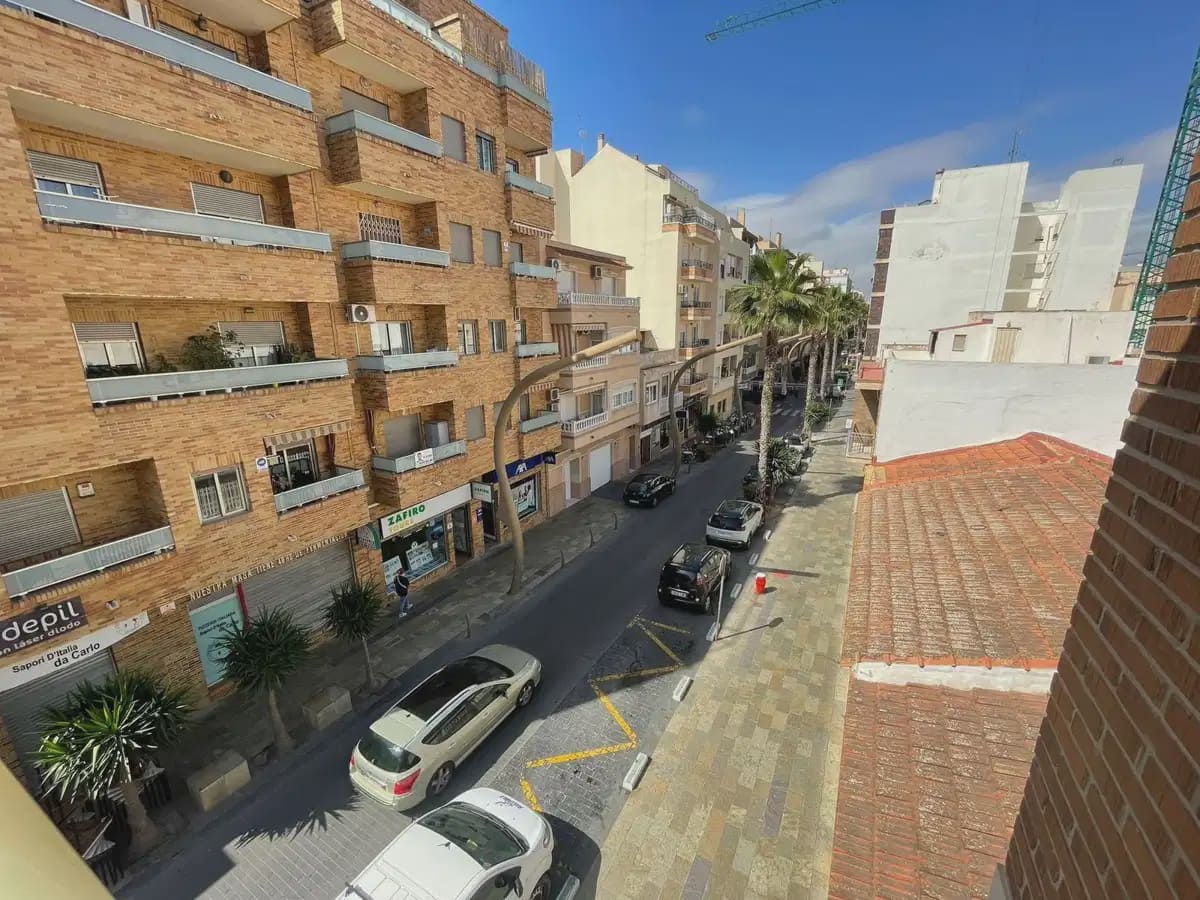 Apartamento de 4 habitaciones en Torrevieja en venta - 319.000 € (Ref: 9841273)