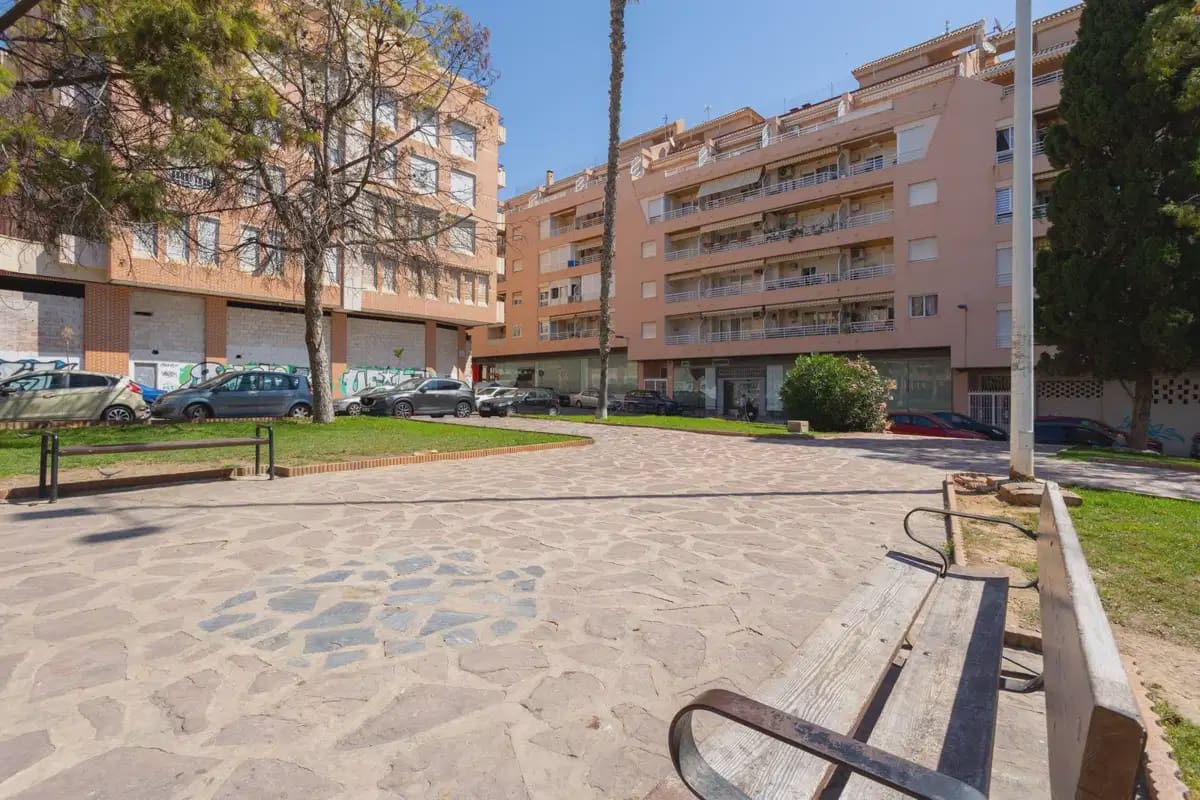 Apartamento de 4 habitaciones en Torrevieja en venta - 319.000 € (Ref: 9841273)
