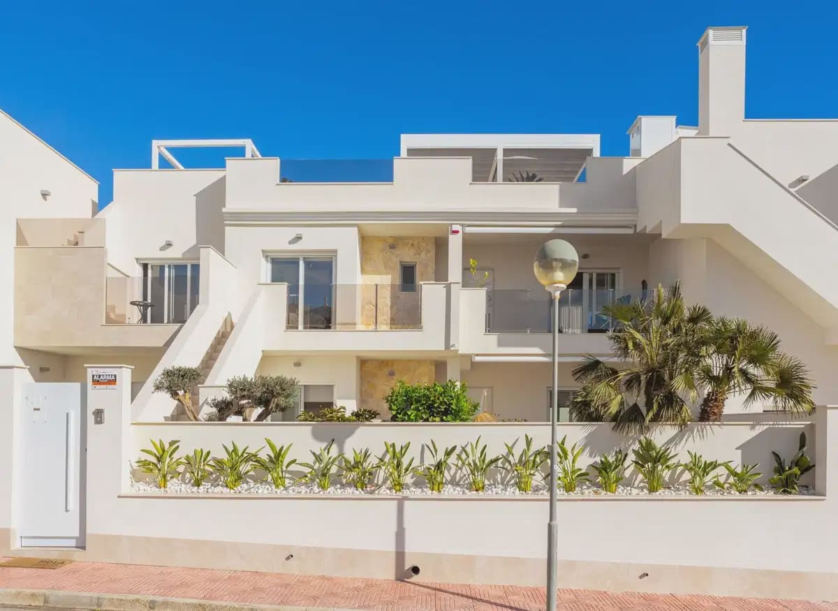 2 bedroom Penthouse for sale in Villamartin - € 329,000 (Ref: 9841279)