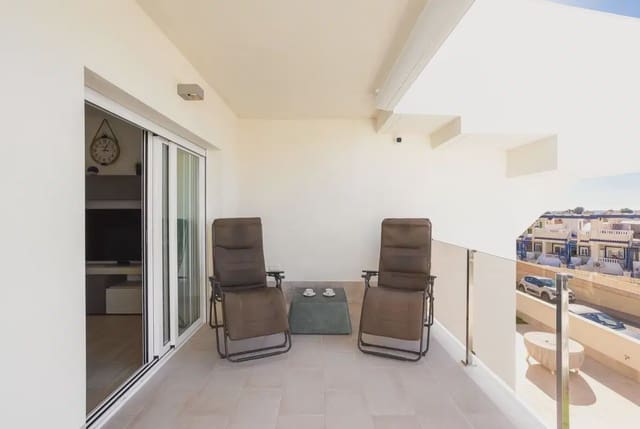 2 soveværelse Penthouse til salg i Villamartin, Orihuela - € 329.000 (Ref: 9841279)