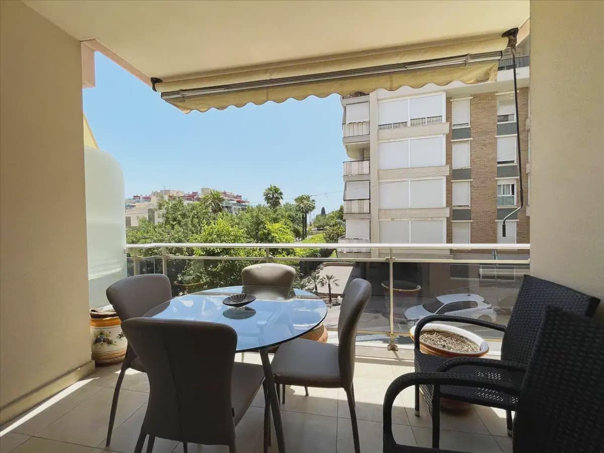3 bedroom Apartment for sale in Calpe / Calp - € 315,000 (Ref: 9841280)