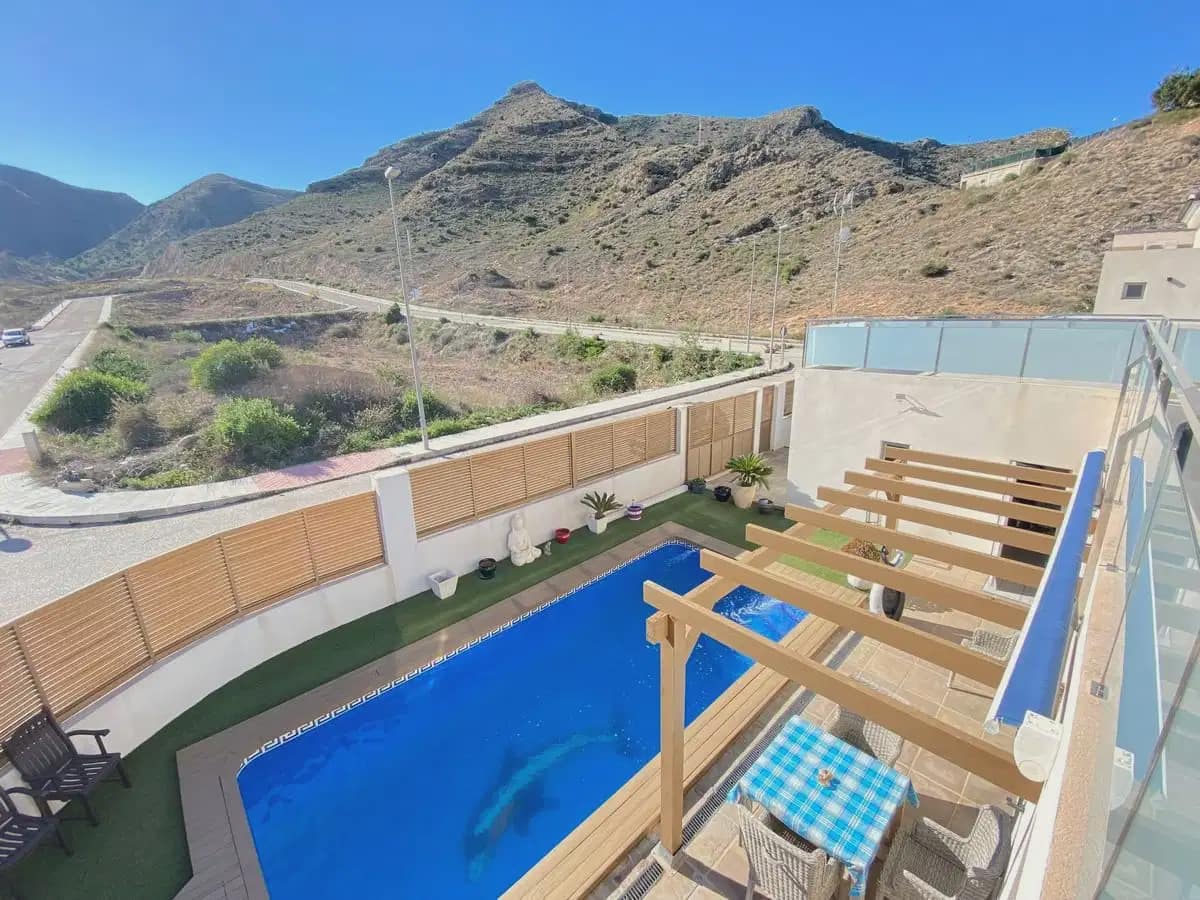 3 bedroom Villa for sale in Cox with pool garage - € 340,000 (Ref: 9841283)