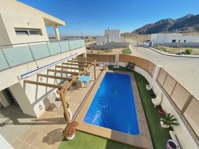 3 soveværelse Villa til salg i Cox med swimmingpool garage - € 340.000 (Ref: 9841283)