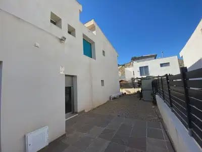 3 bedroom Villa for sale in Cox with pool garage - € 340,000 (Ref: 9841283)