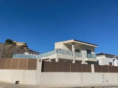 3 bedroom Villa for sale in Cox with pool garage - € 340,000 (Ref: 9841283)