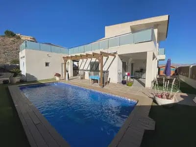 3 bedroom Villa for sale in Cox with pool garage - € 340,000 (Ref: 9841283)