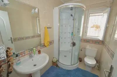 Chalet de 3 habitaciones en Benijófar en venta con piscina garaje - 325.000 € (Ref: 9841284)