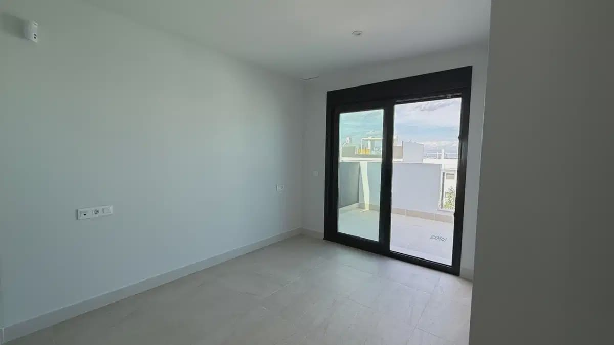 2 Zimmer Apartment zu verkaufen in Torrevieja - 305.000 € (Ref: 9841287)