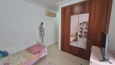 2 chambre Villa/Maison à vendre à Torrevieja avec piscine - 322 400 € (Ref: 9841293)