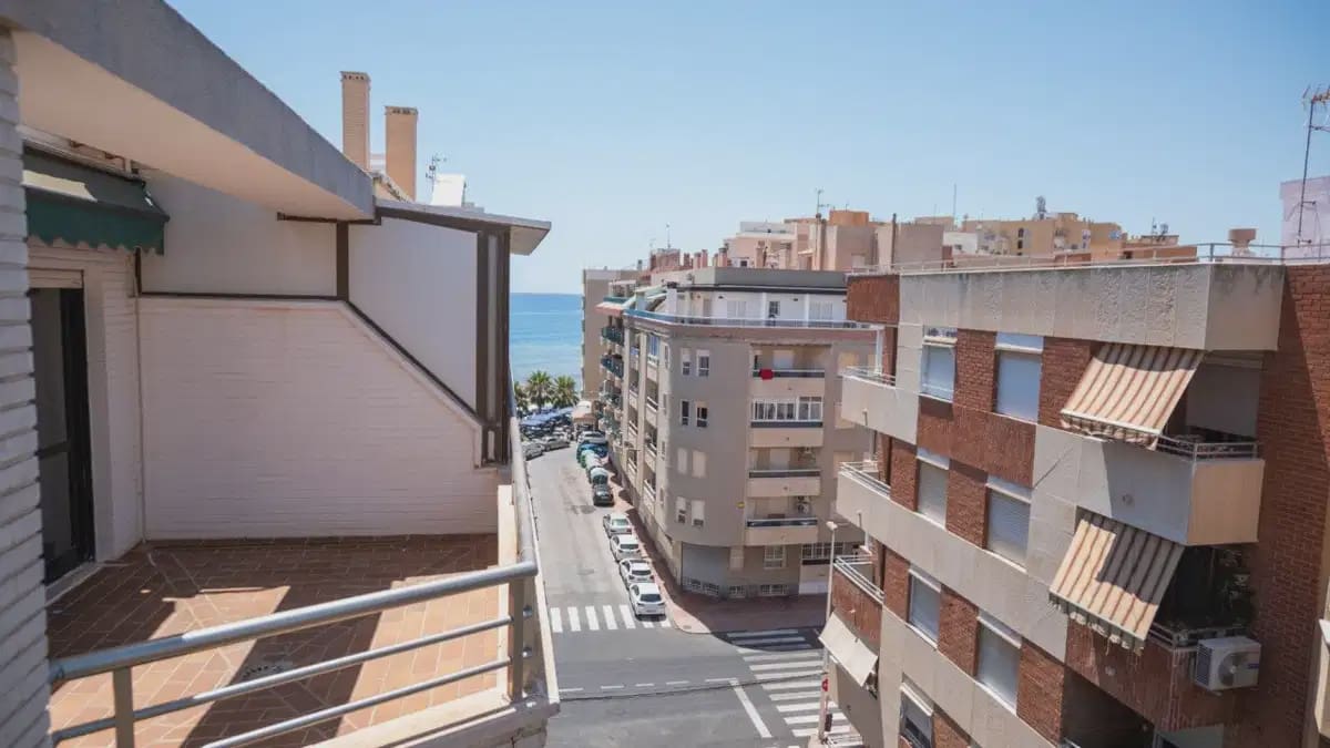 2 sovrum Takvåning till salu i Torrevieja med pool - 310 000 € (Ref: 9841302)